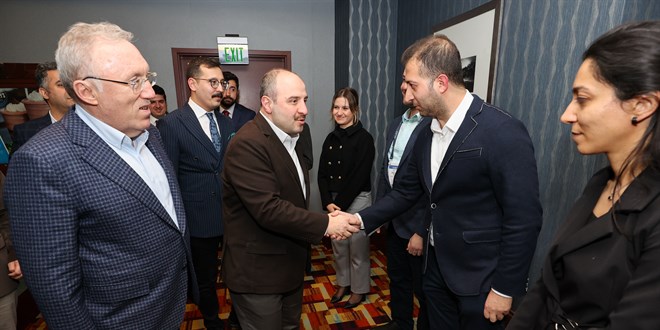 Bakan Varank, ABD'de Türk girişimcilerle bir araya geldi