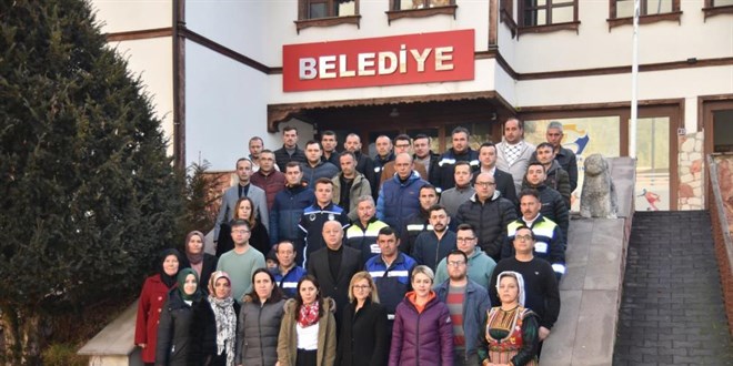 Oğlunu işe alan belediye başkanı: Oğlum olduğu için değil, ihtiyaç duyduğumuzdan aldık