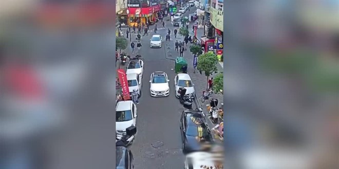 İstanbul'da aracında çakar ve siren kullanan sürücüye ceza uygulandı