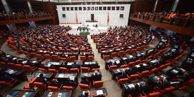 Memur ve emeklinin maaş zamları yasalaştı
