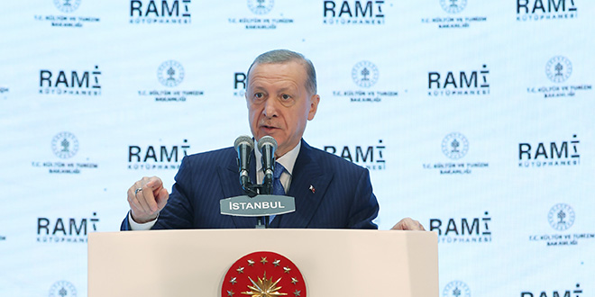 Türkiye'nin en büyük kütüphanesi açıldı