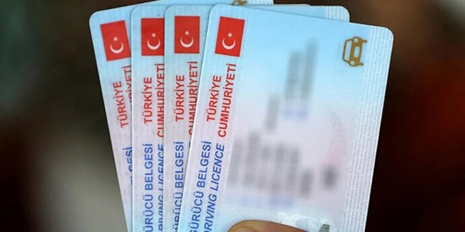 Ehliyette yeni dönem! Yaş sınırı düşürüldü