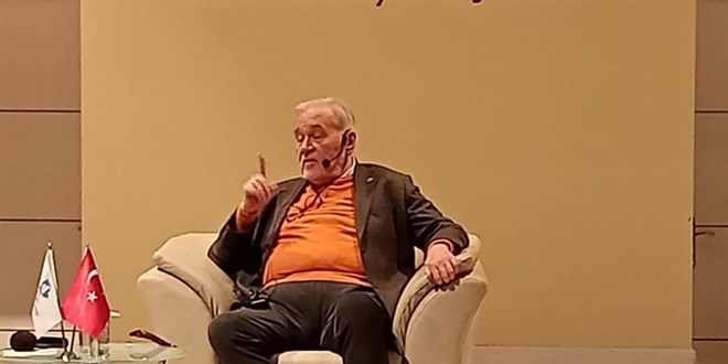 İlber Ortaylı: Kim ki gençlere sahiptir, geleceğe sahiptir