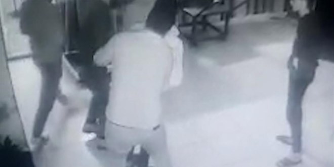 Soluk borusuna sakız kaçan öğrenciyi öğretmenleri kurtardı