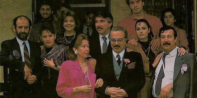 'Bizimkiler' ve 'Perihan Abla' dizilerinin yönetmeni Yalçın Yelence hayatını kaybetti