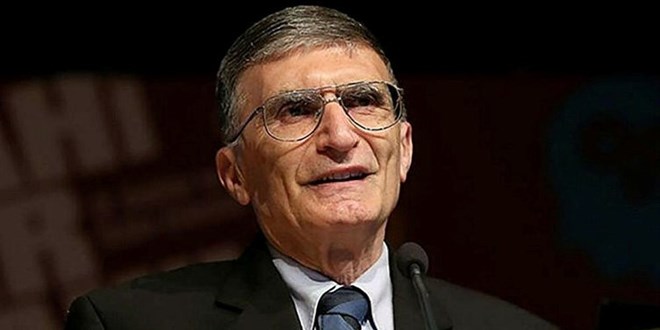 'Aziz hoca haftanın 7 günü çalışıyor'
