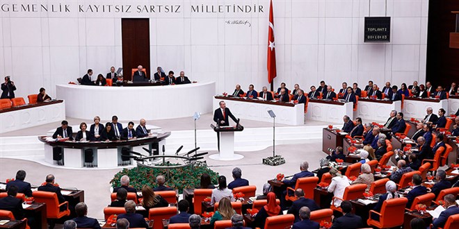 Siyasette Adaylık Polemiği