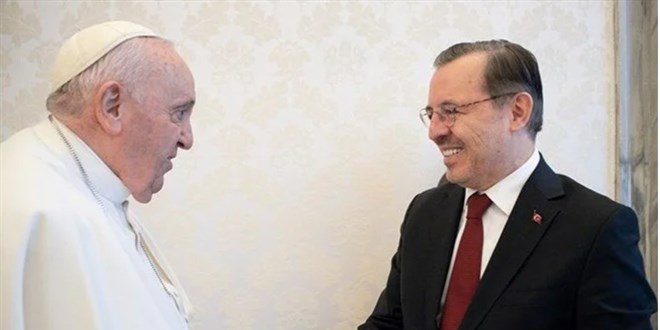 'Papa, Rusya-Ukrayna savaşında Türkiye'nin çabalarından övgüyle söz ediyor'
