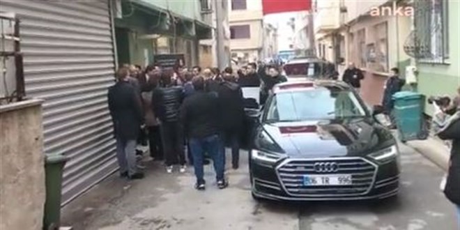 Akşener'den Sinan Ateş'in ailesine taziye ziyareti