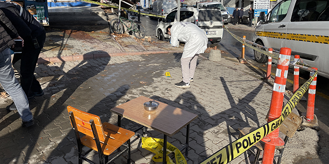 Seyyar satıcı zabıta tartışması kanlı bitti: 4'ü zabıta 7 yaralı