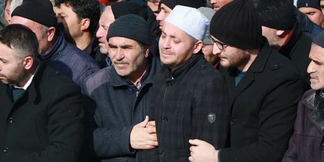 Eşi, oğlu ve 3 yakınını kaybeden imam güçlükle ayakta durdu