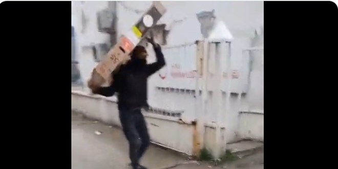Deprem bölgesinde yağmacılar yine iş başında