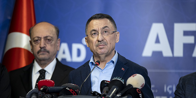 Fuat Oktay: Depremlerde can kaybı 2921'e yükseldi