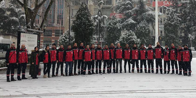 Öğretmenlerden oluşan MEB AKUB ekipleri arama kurtarma çalışmalarına katılıyor