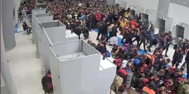 İstanbul'dan deprem bölgesine 12 bin 752 personel sevk edildi