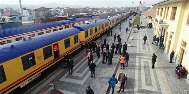TCDD vagonlarında depremzedelere konaklama imkanı sağlandı