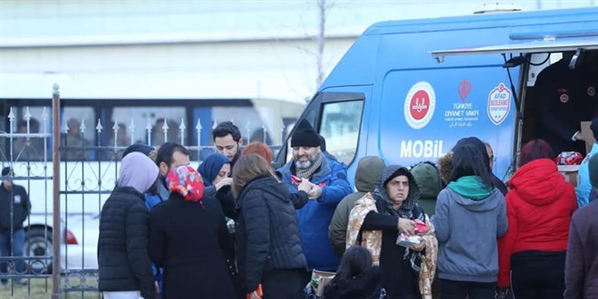 Türkiye Diyanet Vakfı'ndan deprem bölgelerine destekler artarak devam ediyor