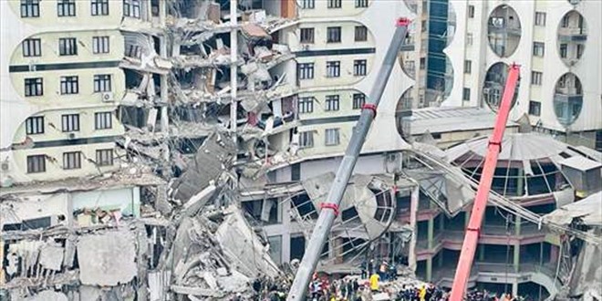 Suriye'de depremde ölenlerin sayısı 2 bin 802'ye çıktı