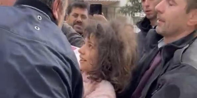 Enkazdan sağ çıkarılan Cemile'nin ilk sözleri ile boğazı düğümlendi