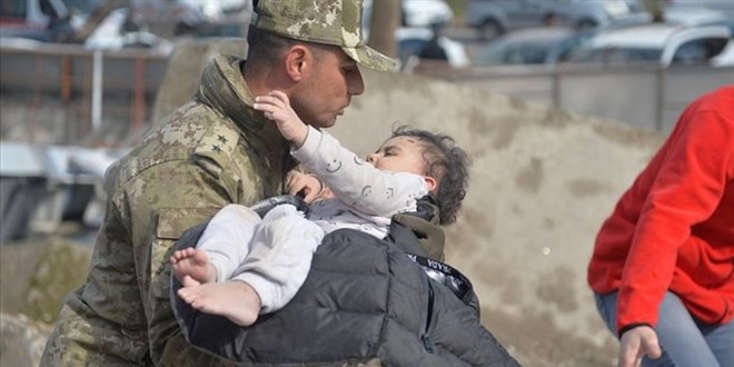 Bakanlık'tan depremzede çocukları evlat edinme talebine ilişkin açıklama