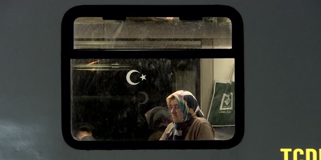 Depremden kurtulanlar Osmaniye'de TCDD vagonlarında misafir ediliyor