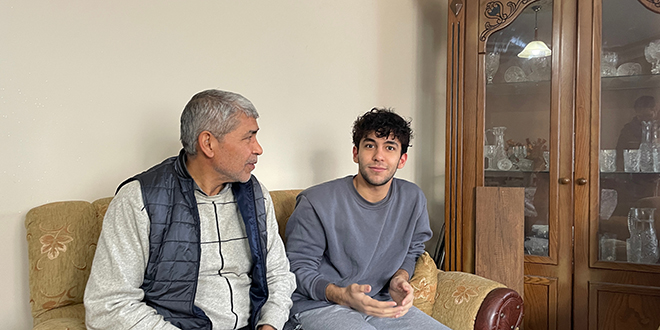 Kurtarldnda kitaplarn soran lise rencisi enkazdaki bekleyiini kaydetmi