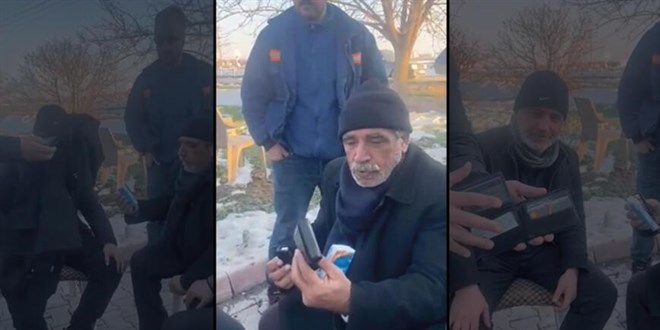Yardım için gönderilen montun cebinde buldu! Depremzede hemen teslim etti