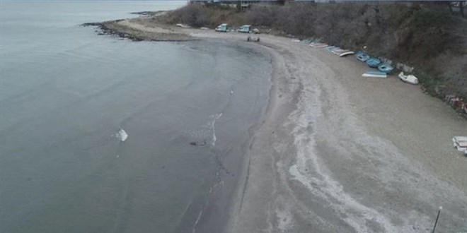 Avcılar'da korkutan görüntü deniz 15 metre çekildi