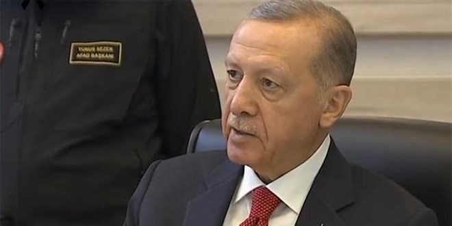 Erdoğan: Konutları bir yıl içinde yeniden inşa ve ihya edeceğiz
