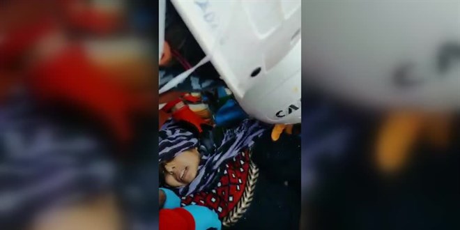 Hatay'da depremin 204. saatinde bir kadın enkazdan kurtarıldı