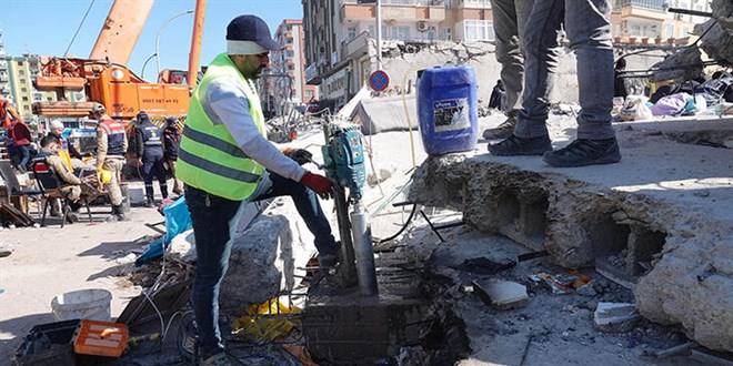 Çöken binadan numune alındı: İlk sonuçlar belli oldu