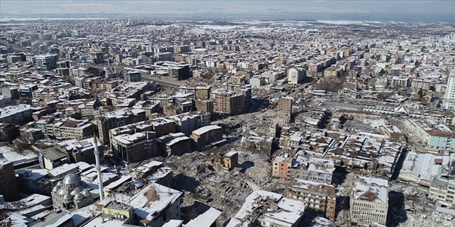 Depremde Malatya'da u ana kadar 1386 kii yaamn yitirdi