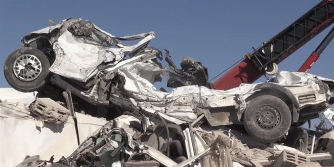 Nurda'ndaki ikinci el oto alm-satm merkezinde byk tahribat
