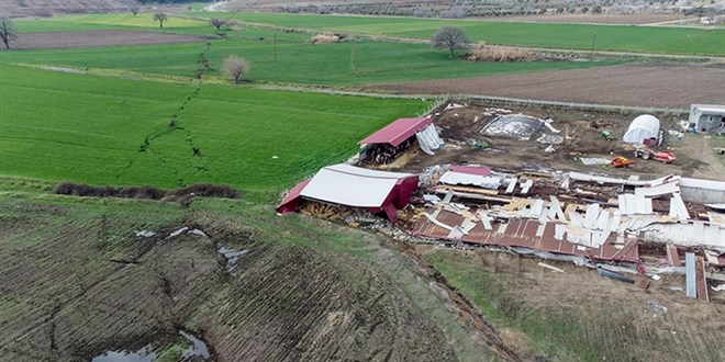 Deprem, tarım ve sanayiyi de vurdu