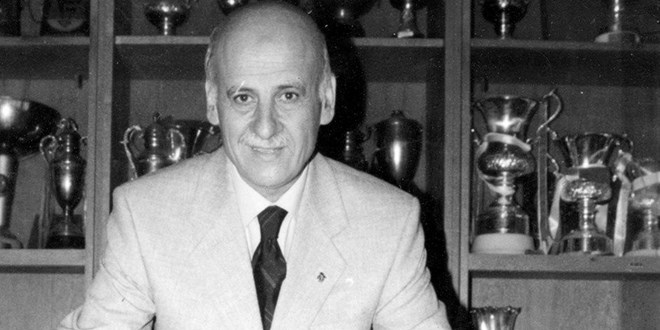 Ahmet Suat Özyazıcı hayatını kaybetti