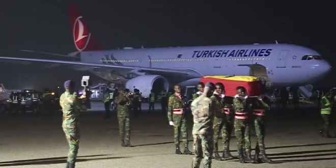 Depremde hayatn kaybeden Hataysporlu Atsu'nun cenazesi Gana'ya getirildi