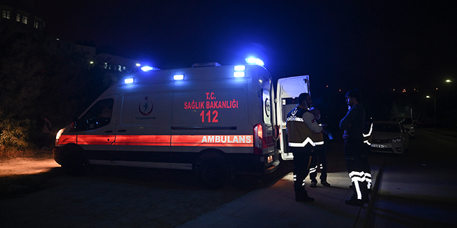 Hatay merkezli depremin ardından 2 hastane boşaltıldı