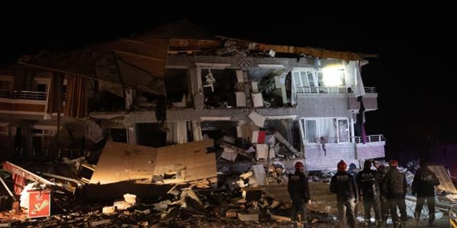AFAD: 6,4'lük depremin ardından 32 artçı deprem yaşandı