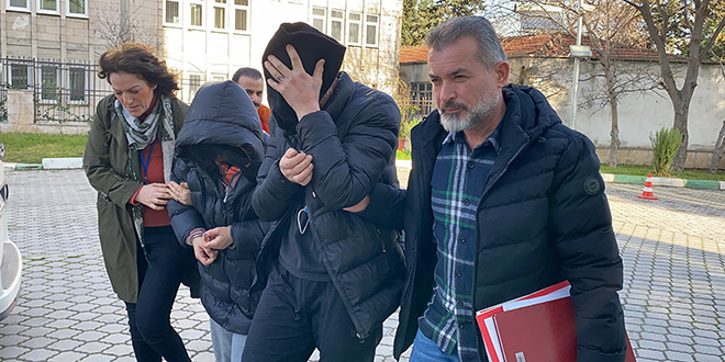 Cezaevinden yeni çıkan sevgililer 'hırsızlık' suçundan tutuklandı