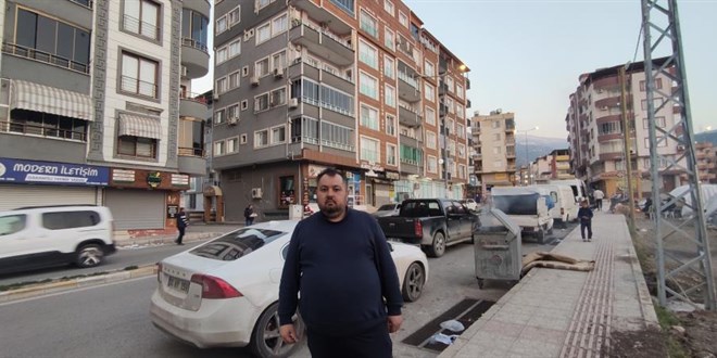Hiçbir binası yıkılmadı: Sürekli istenilen bağış nedeniyle sektörü bıraktı