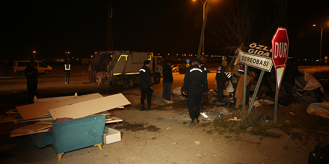 Osmaniye'de zincirleme trafik kazasnda 2 kii ld, 2 kii yaraland