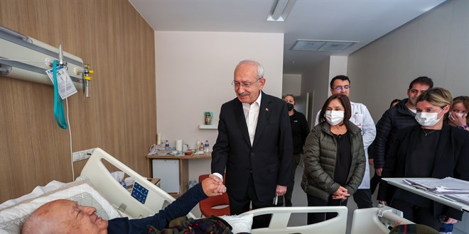Kldarolu ve ei, Bilkent ehir Hastanesi'nde tedavi gren depremzedeleri ziyaret etti