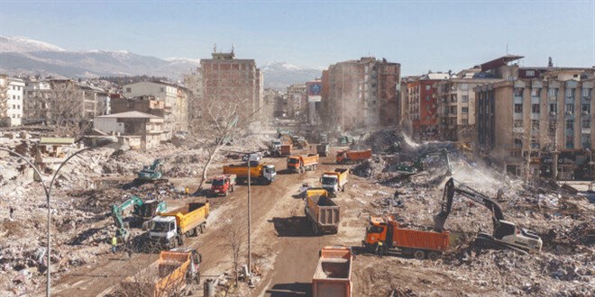 Deprem bölgesindeki molozların akıbeti belli oldu