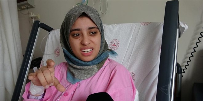 Enkaz altında yağmur suyu bebeğine hayat suyu oldu
