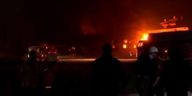 Hatay'da fabrika yang�n�: M�dahale ediliyor