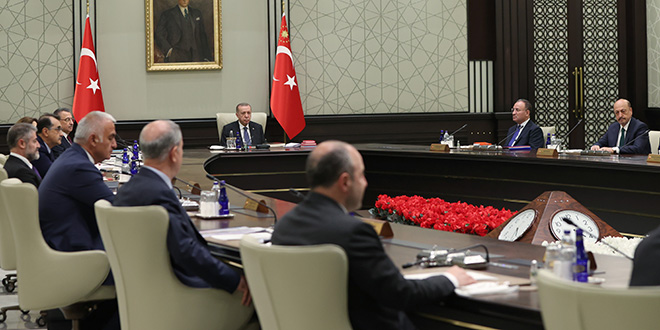Kabine yarın toplanıyor: Gündem deprem ve seçim tarihi