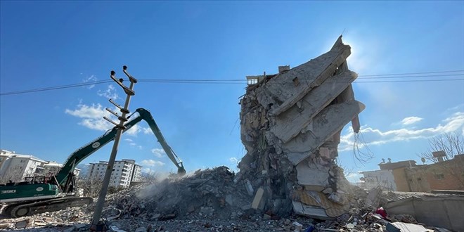 227 bin 27 bina yıkık ya da ağır hasarlı