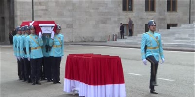 Eski TBMM Danışma Meclisi Üyesi Aydın Zeki Tuğ için TBMM'de cenaze töreni düzenlendi