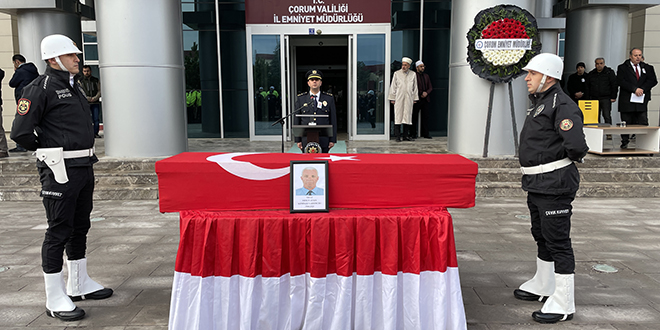 Görev başında kalp krizi geçiren komiser yardımcısına veda