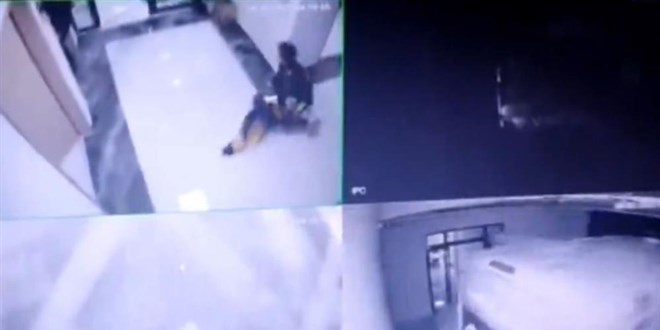 Depremin şiddetini gösteren yeni görüntü...Ambulans beşik gibi sallandı